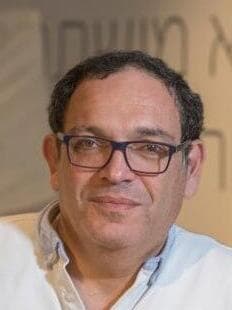 הרב שי פירון (צילום: אלי דסה ) הרב שי פירון