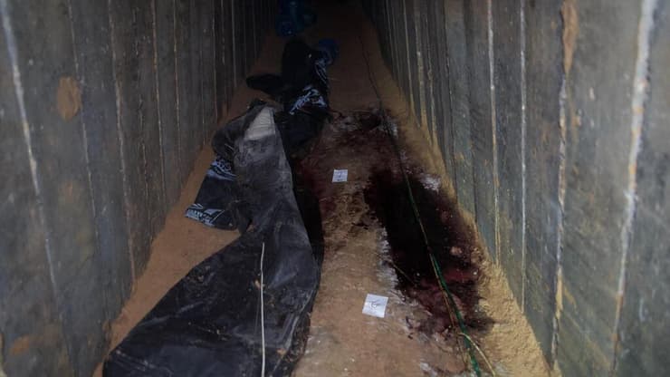 ראיות מהמנהרה בה שהו ונרצחו החטופים אלמוג סרוסי כרמל גת הרש גולדברג פולין אלכס לובנוב עדן ירושלמי אורי דנינו