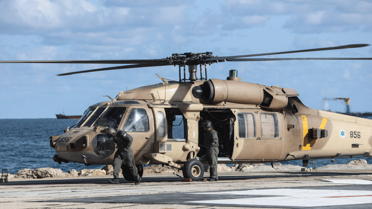 צילום: גיל נחושתן חיילים שנפצעו מירי נ"ט פונו לבית חולים רמב"ם