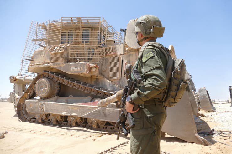 חלק מדחפורי ה-D9 הועברו ללבנון, וחסרים לכוחות בעזה