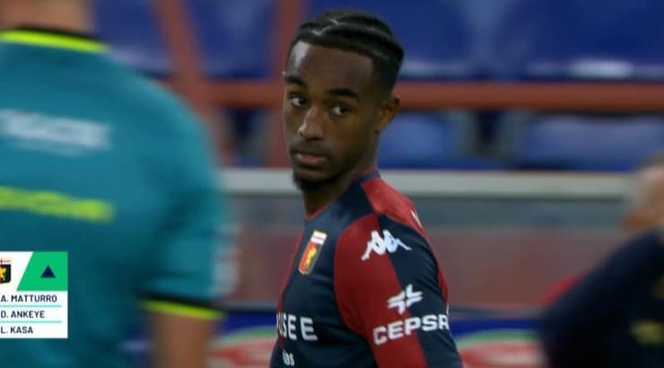 ליאור קאסה בהופעת הבכורה שלו בגנואה (צילום מסך) ליאור קאסה בהופעת הבכורה שלו בגנואה