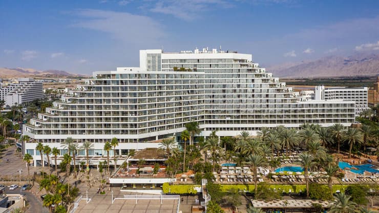 מלון רויאל ביץ' 