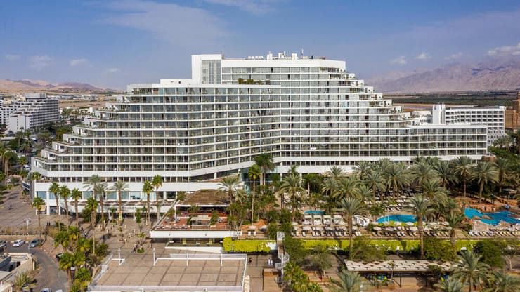 מלון רויאל ביץ' 