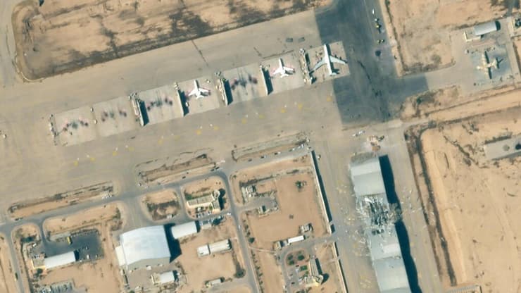 תמונות לווין של בסיס נבטים