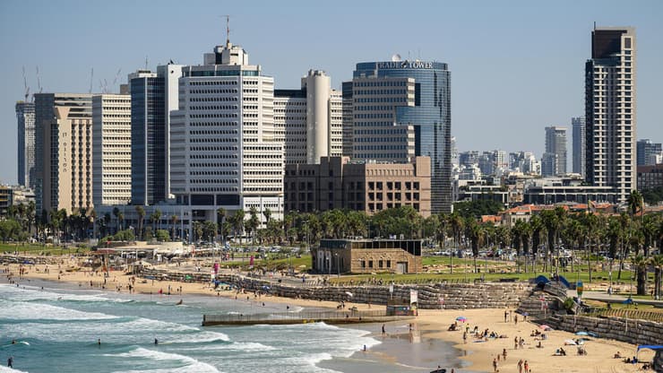 חוף הים בתל אביב