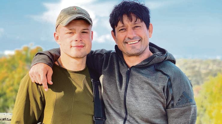 אורן סמדג'ה  עם הבן עומר ז"ל