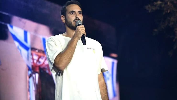 יונתן שמריז בטקס הזיכרון הלאומי