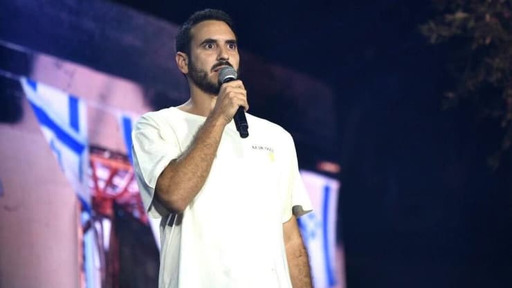 יונתן שמריז בטקס הזיכרון הלאומי