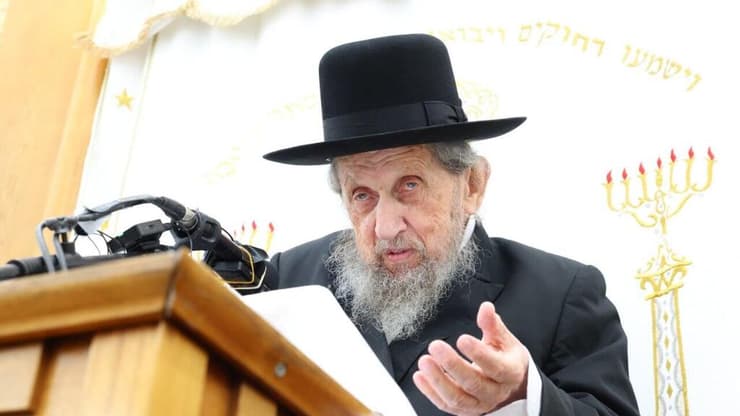 הרב לנדו. "אם חלילה יגייסו בכפייה - נעשה פעולות שאין אנו חפצים בהן" (צילום: קובי הר צבי) הרב דוב לנדו מכינוס שערך אמש ובו אמר את דבריו כנגד חוק הגיוס