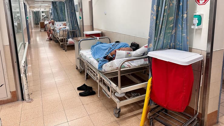 הפיילוט נבלם ולא הועתק לבתי חולים במרכז הארץ (צילום: טל שחר) עומס ו צפיפות ב חדר מיון ב בית חולים וולפסון ב חולון