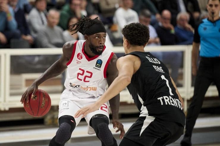 טרנטו - הפועל ת"א פטריק בברלי