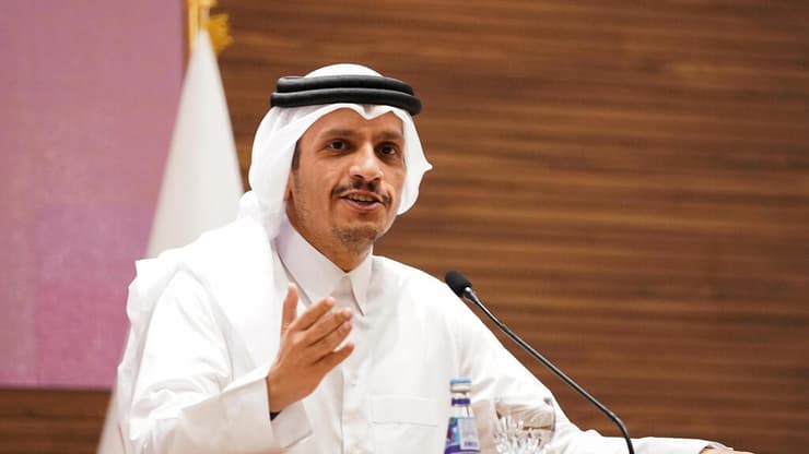 ראש ממשלת קטאר מוחמד בן עבד א-רחמן בן ג'אסם אאל ת'אני ואנתוני בלינקן מזכיר המדינה של ארצות הברית