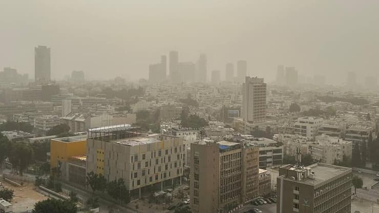 אובך כבד בתל אביב