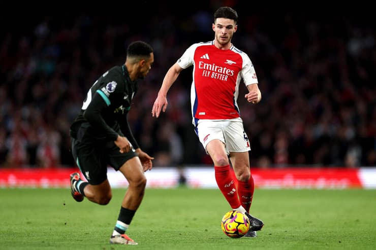 המנטור של הנער. רייס (צילום: Adrian Dennis / AFP) דקלן רייס