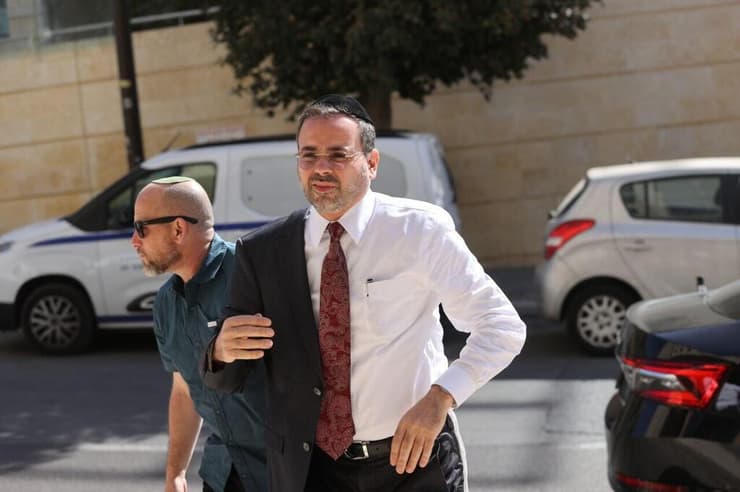 אוריאל בוסו (צילום: אלכס קולומויסקי) הח"כים מגיעים לישיבת הממשלה