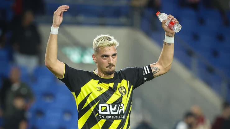 שחקן בית"ר ירושלים ירדן שועה