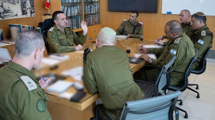 רב אלוף הרצי הלוי בדיון בנוגע להקמת חטיבה חרדית, חטיבת ״חשמונאים״