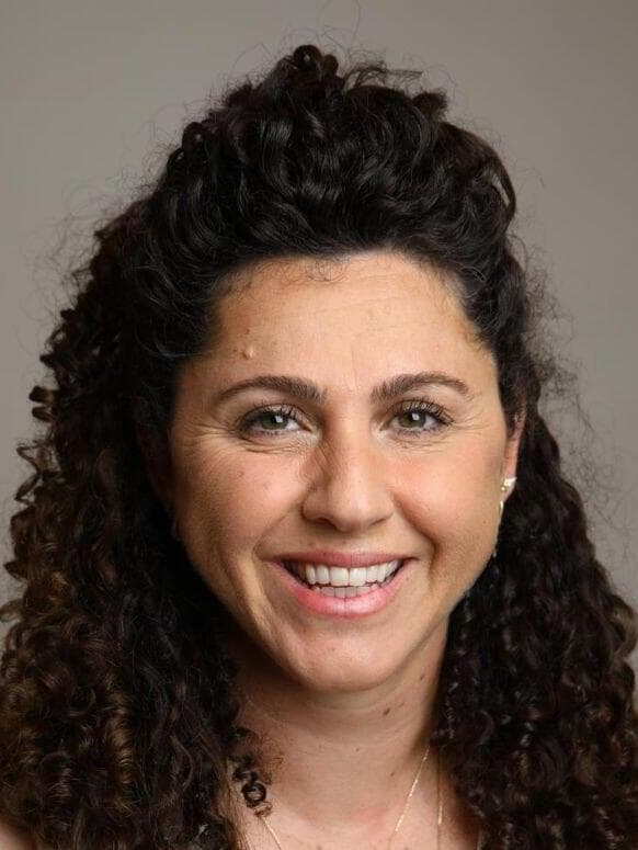 דנה מזרחי-בראודה