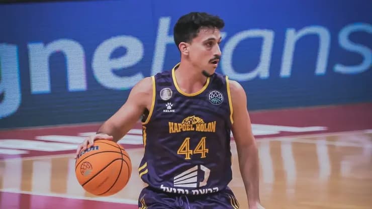 חתם רשמית בגלבוע/גליל. ניב משגב (אתר פיב"א) שחקן הפועל חולון ניב משגב