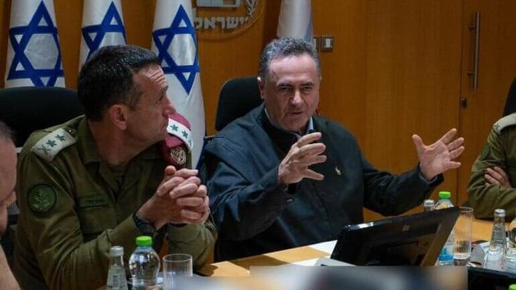 שר הביטחון ישראל כ"ץ בפגישה ראשונה עם הרמטכ"ל הרצי הלוי בפורום המטה הכללי