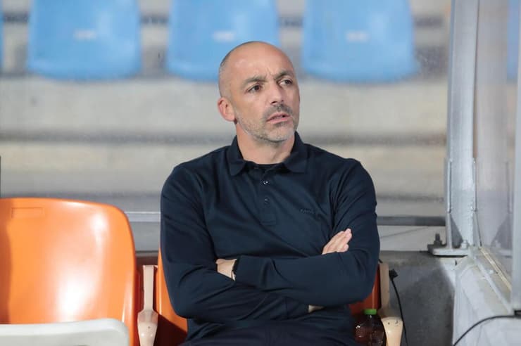 מאמן מכבי ת"א ז'רקו לאזטיץ'