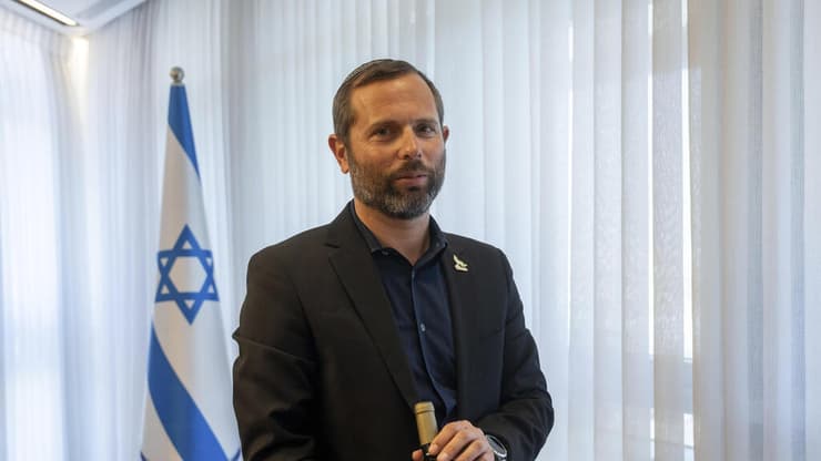 ישראל גנץ