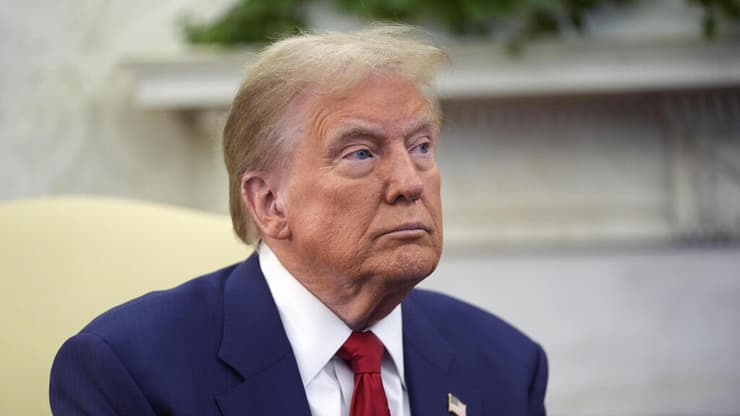 ארה"ב דונלד טראמפ נפגש ב הבית הלבן עם ג'ו ביידן