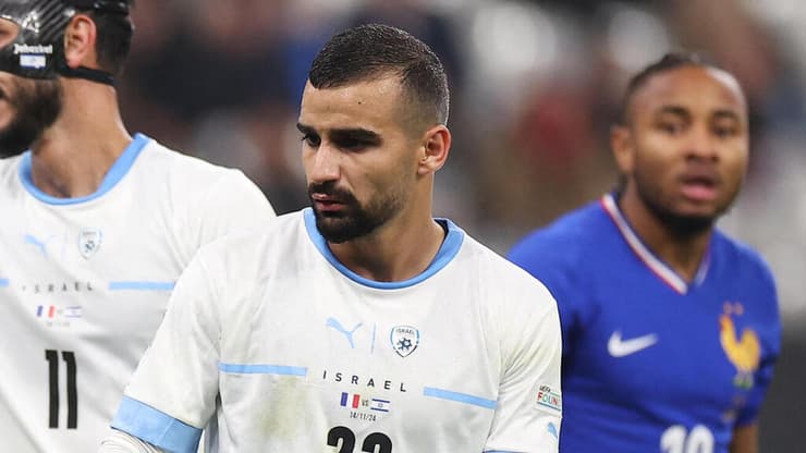 שחקני נבחרת ישראל מחמוד ג'אבר, שגיב יחזקאל, רז שלמה, עידן נחמיאס, דניאל פרץ