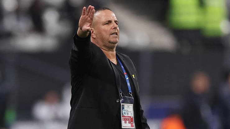 מאמן נבחרת ישראל רן בן שמעון