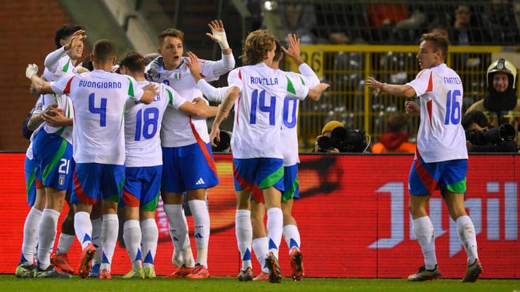 בקמפיין ליגת האומות האחרון זה כבר נראה יותר טוב. נבחרת איטליה (צילום: OHN THYS / AFP) נבחרת איטליה