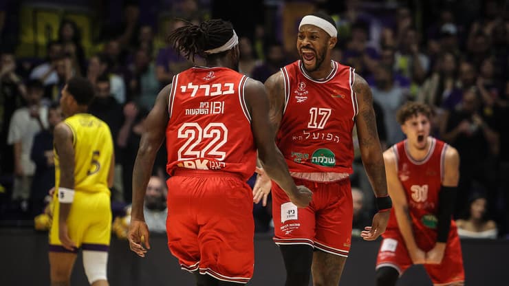 פוסטר ובברלי 