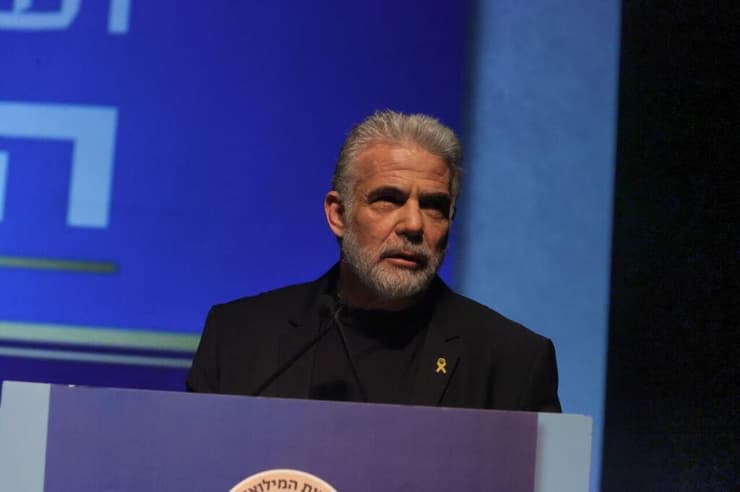 חבר הכנסת יאיר לפיד, יו"ר האופוזיציה בועידת משפחות המילואים הראשונה בישראל