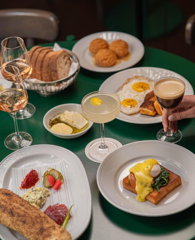 ארוחת בוקר ברדלר