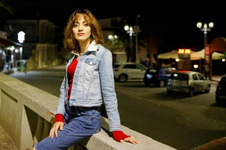 מייסון מג'ידי באיטליה. "ניסיתי להסביר, מה אני עושה פה?" (צילום: AFP) מייסון מג'ידי ברחה מ איראן ל איטליה והושלכה לכלא על סחר בבני אדם