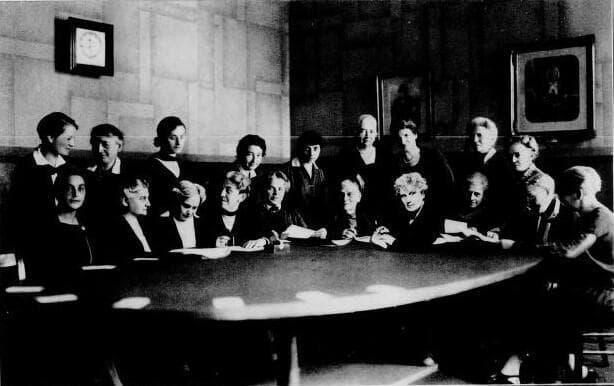 הנהלת סניף ברסלאו של איגוד הנשים היהודיות, 1928