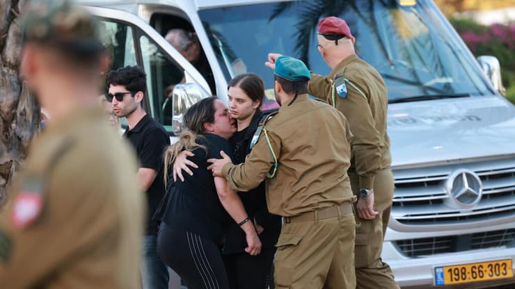 הלווייתו של רס״ל עידן קינן ז"ל בבית העלמין בקריית שאול