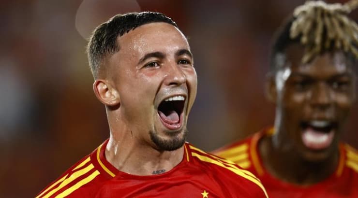 ירמי פינו מאושר (רויטרס) ירמי פינו מאושר