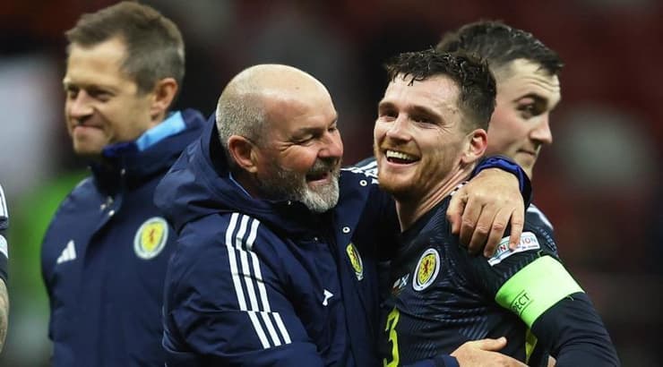 אנדרו רוברטסון בטירוף (רויטרס) אנדרו רוברטסון בטירוף