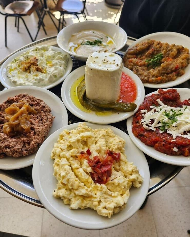 בראנץ', שישקו