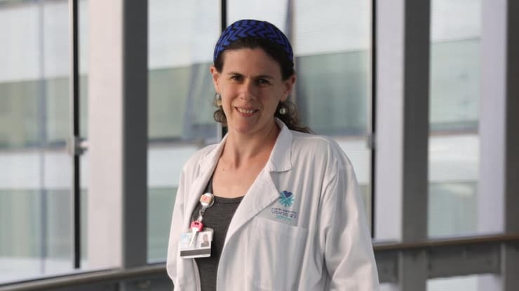 ד"ר הלפרן: "הרפואה בישראל מצוינת, אבל יש מחסור באחיות ובמכשירי הדמיה" (צילום: אביגיל עוזי) ד"ר דניאלה פרידמן