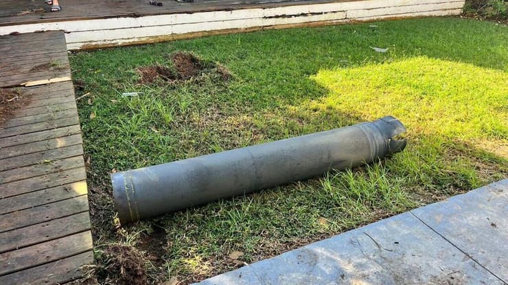 נפילה של שרירי יירוט במרחב קדימה צורן