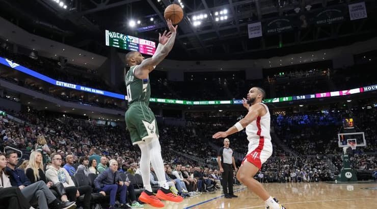 דמיאן לילארד מול יוסטון (רויטרס) דמיאן לילארד מול יוסטון