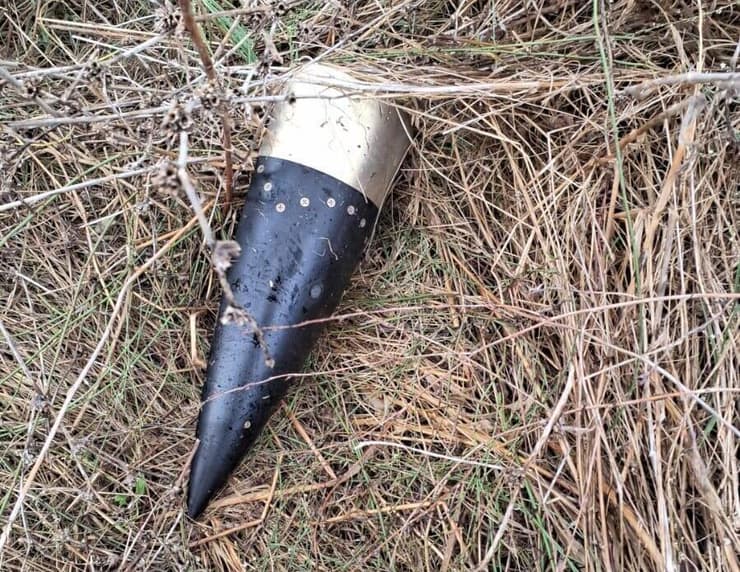 שברי יירוט שנפלו במושב אומץ