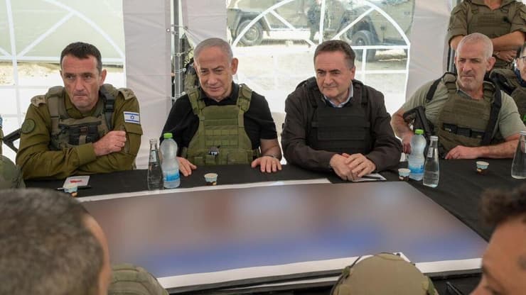 צילום: מעיין טואף, לע"מ בנימין נתניהו, רונן בר, הרצי הלוי וישראל כ"ץ בביקור במסדרון נצרים שבעזה