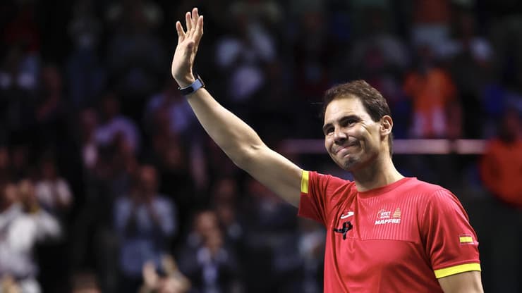 הטניסאי הספרדי רפאל נדאל בטקס הפרישה