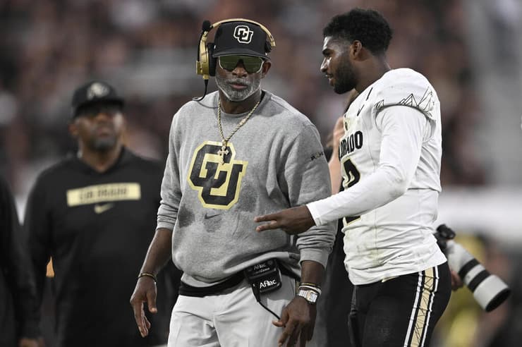 דיון ושדרו סנדרס