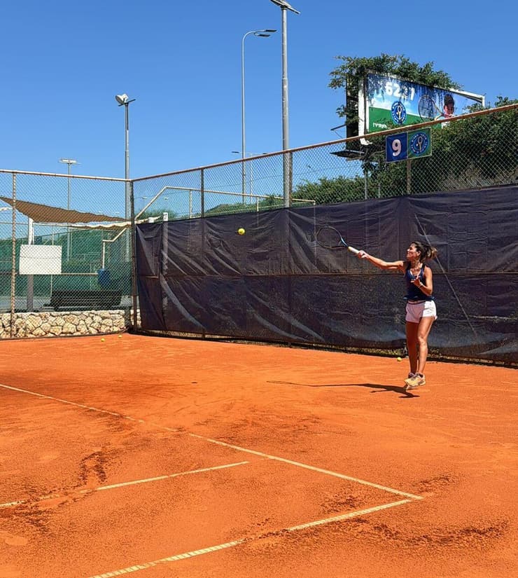 לטניס הגיעה אשכנזי כבר בגיל שש (צילום פרטי) רותם אשכנזי