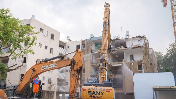 הריסת הבניינים הישנים ב"מתחם מטרופוליס אלתרמן", אלתרמן 10-12, תל אביב (צילום: ינאי אלפסי ) הריסת הבניינים הישנים ב"מתחם מטרופוליס אלתרמן", אלתרמן 10-12, תל אביב