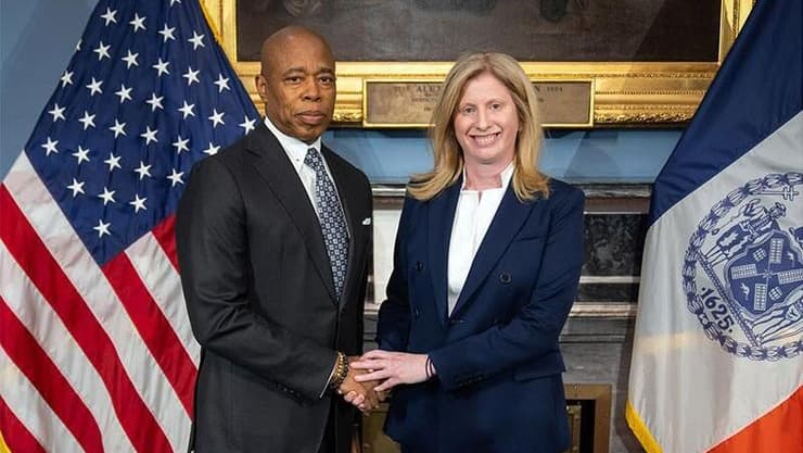 ג'סיקה טיש, שמונתה למפכ"לית משטרת ניו יורק ואריק אדמס ראש העיר ניו יורק