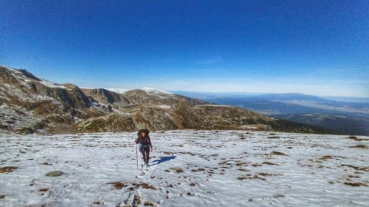 אסטר אלמוג בטרק סולו בבולגריה